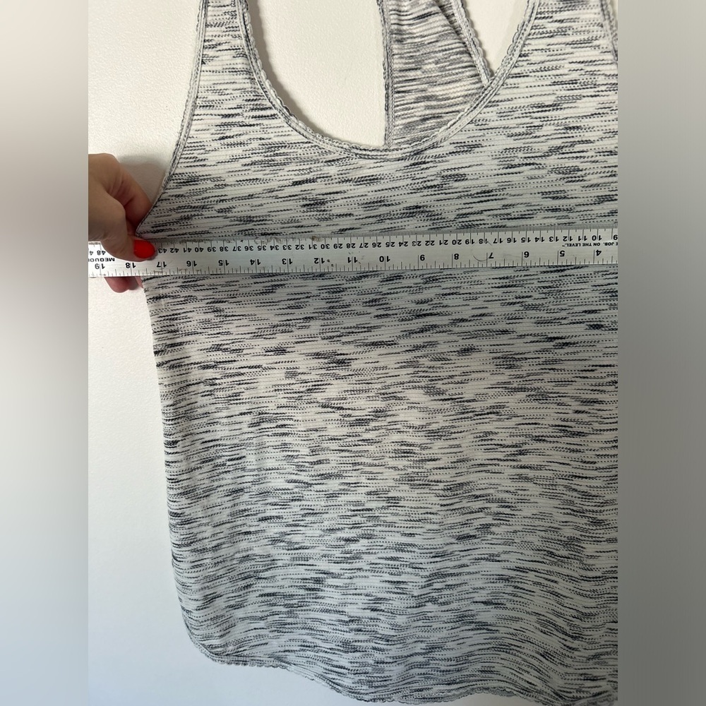 Lululemon Essential Tank Top - Picture 3 of 6